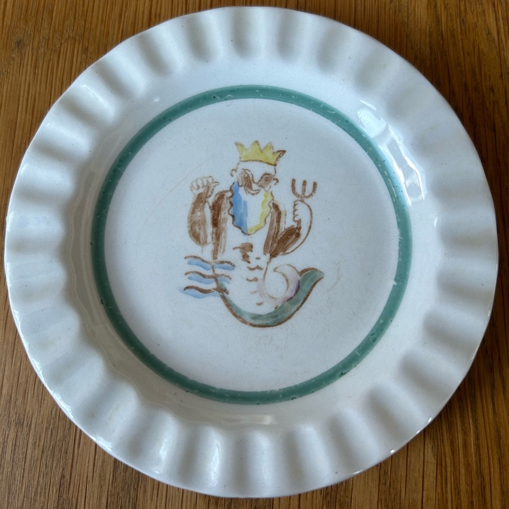 Vintage Arabia of Finland trinket dish, from the Sailor line King Neptune Design